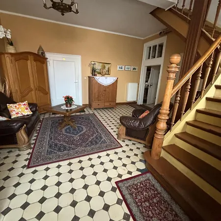 Pensión Gutshaus 3*