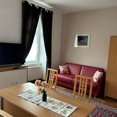 Gutshaus Pensión 3*